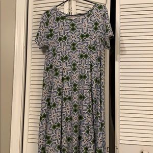 LuLaRoe Carly size small (fits size 8-12)